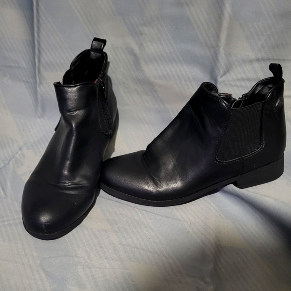 American Rag Leather booties
